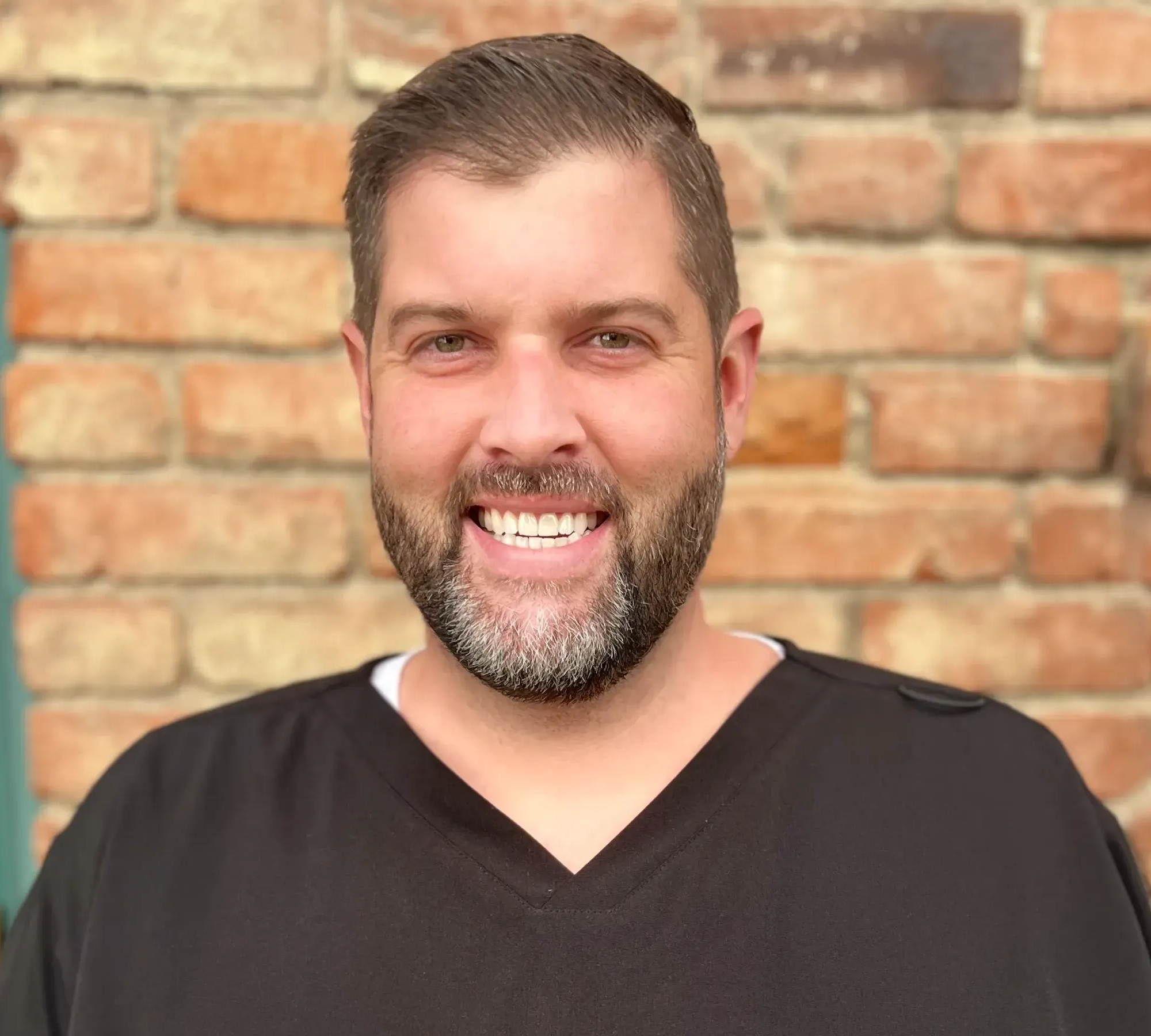 Dr- Tyson Gundersen - Headshot